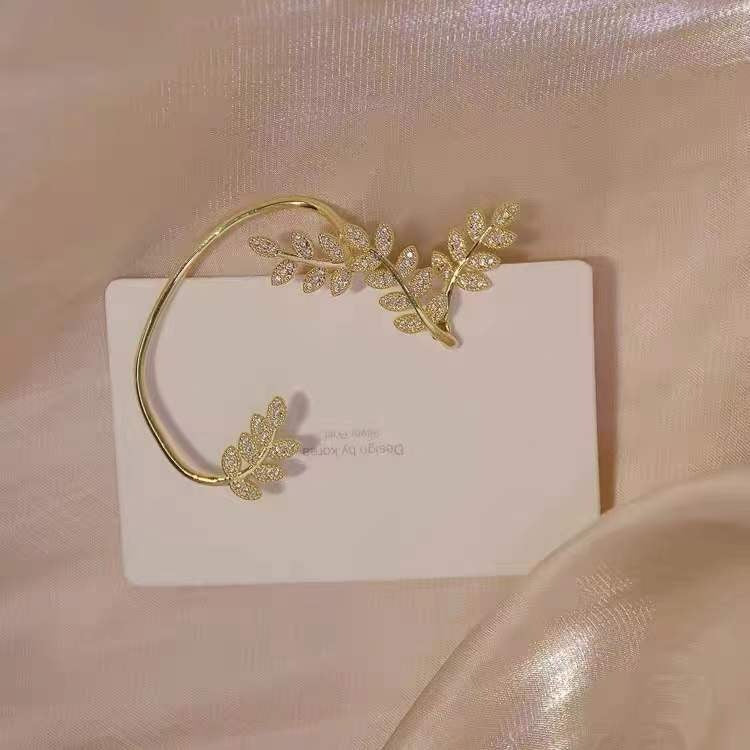 Luxury Detachable Leaf Earrings Without Piercing Wearing (Pair)
