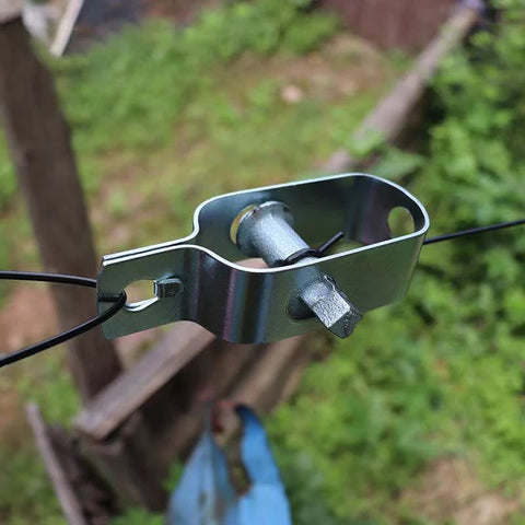 Wire tensioning tool