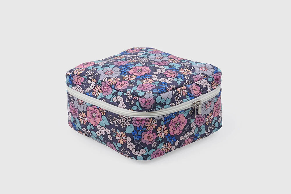 Cosmetics organizer bag