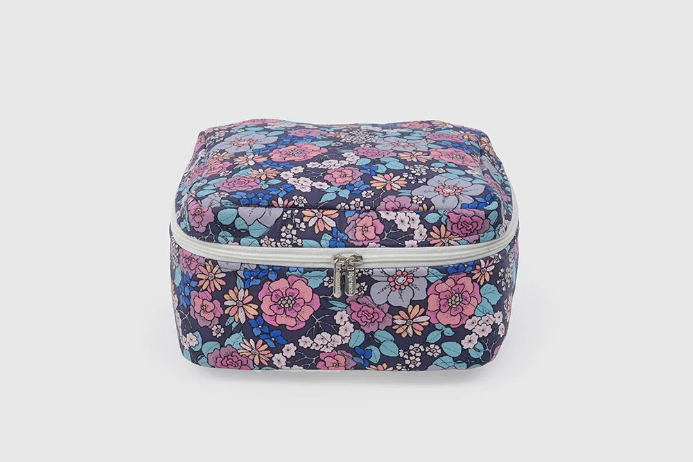 Cosmetics organizer bag
