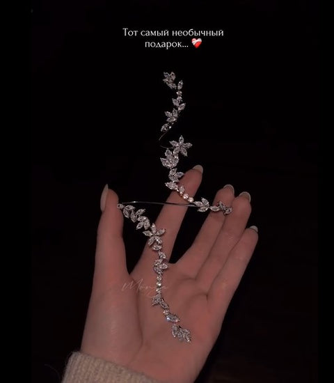 Adjustable Crystal Pearl Hand Palm Bracelet