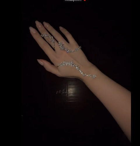 Adjustable Crystal Pearl Hand Palm Bracelet