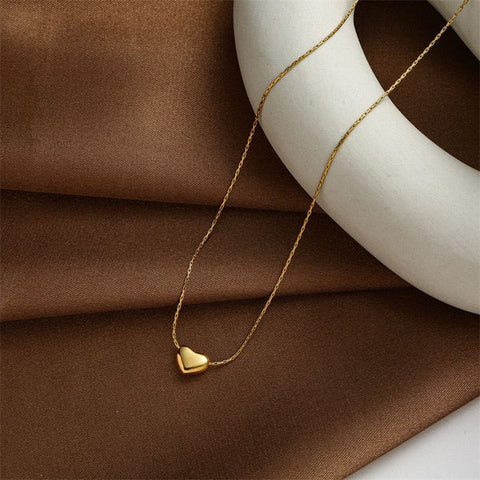 Minimalist Gold Heart Pendant Necklace
