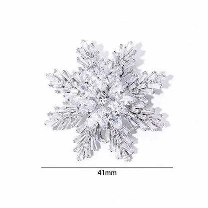 ❄️ Crystal snow flake brooch ✨